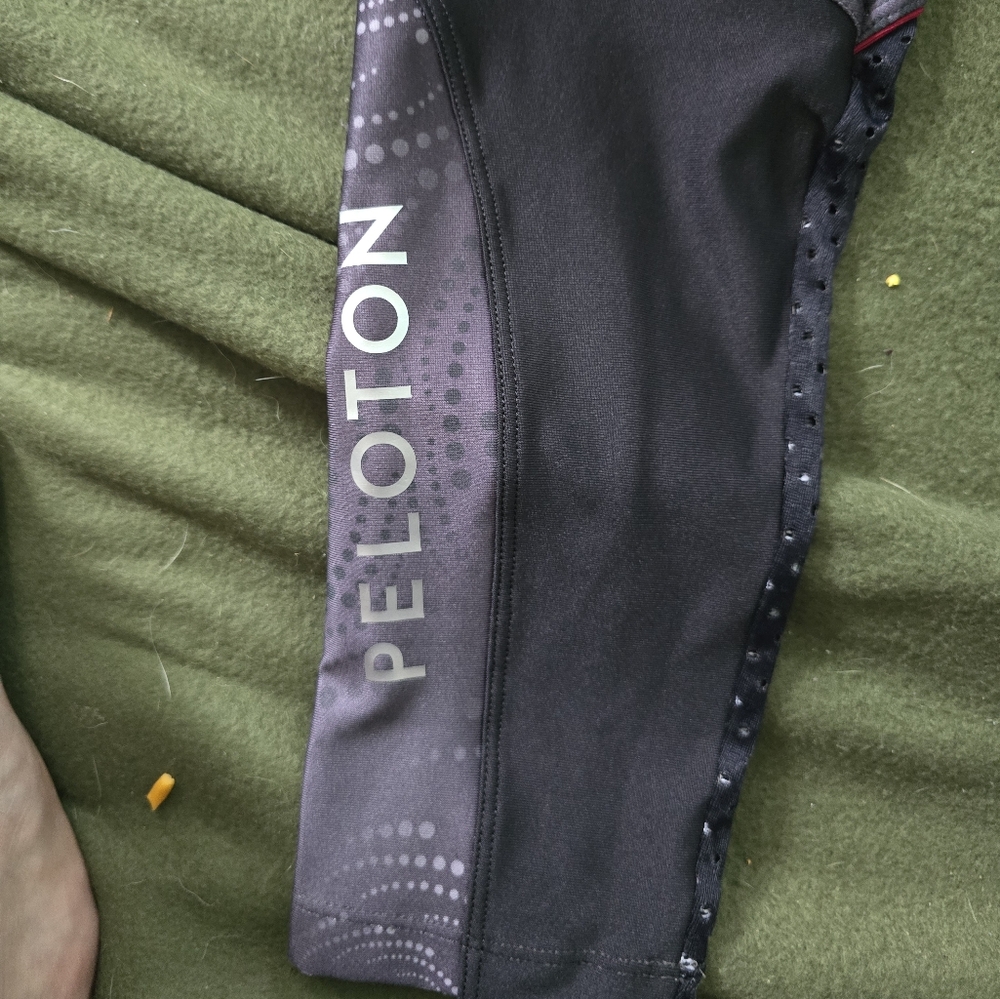 925 Fit, Small Peloton Gray/black Leggings, Great Condition - Picture 2 of 4